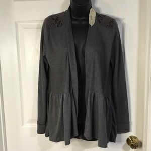 Mystree grey open front sweater, size medium, NWT.